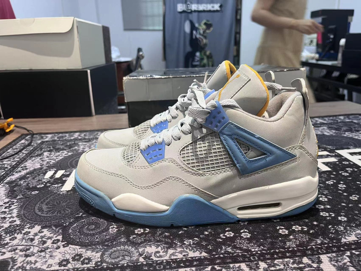 Nike Air Jordan 4 Retro Mist Blue