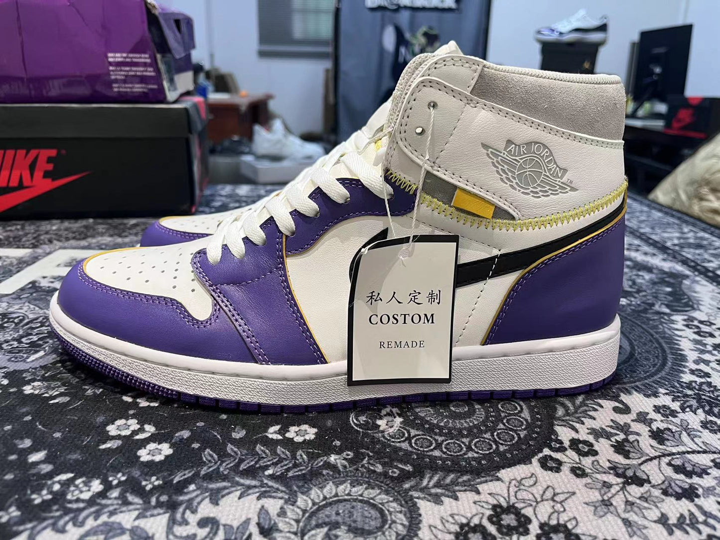 Nike Air Jordan 1 "Court Purple"