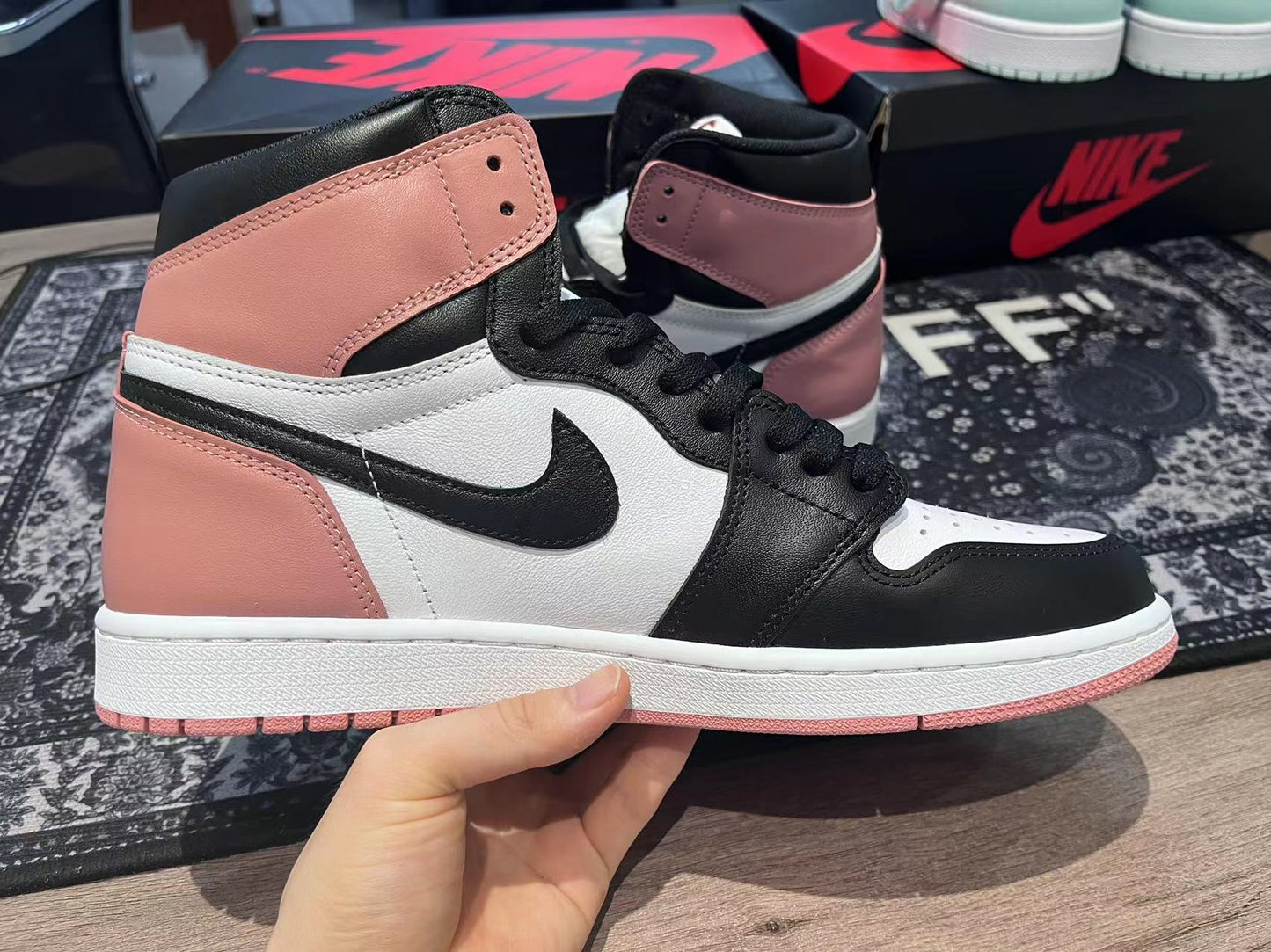 Nike Air Jordan 1 Retro High Rust Pink