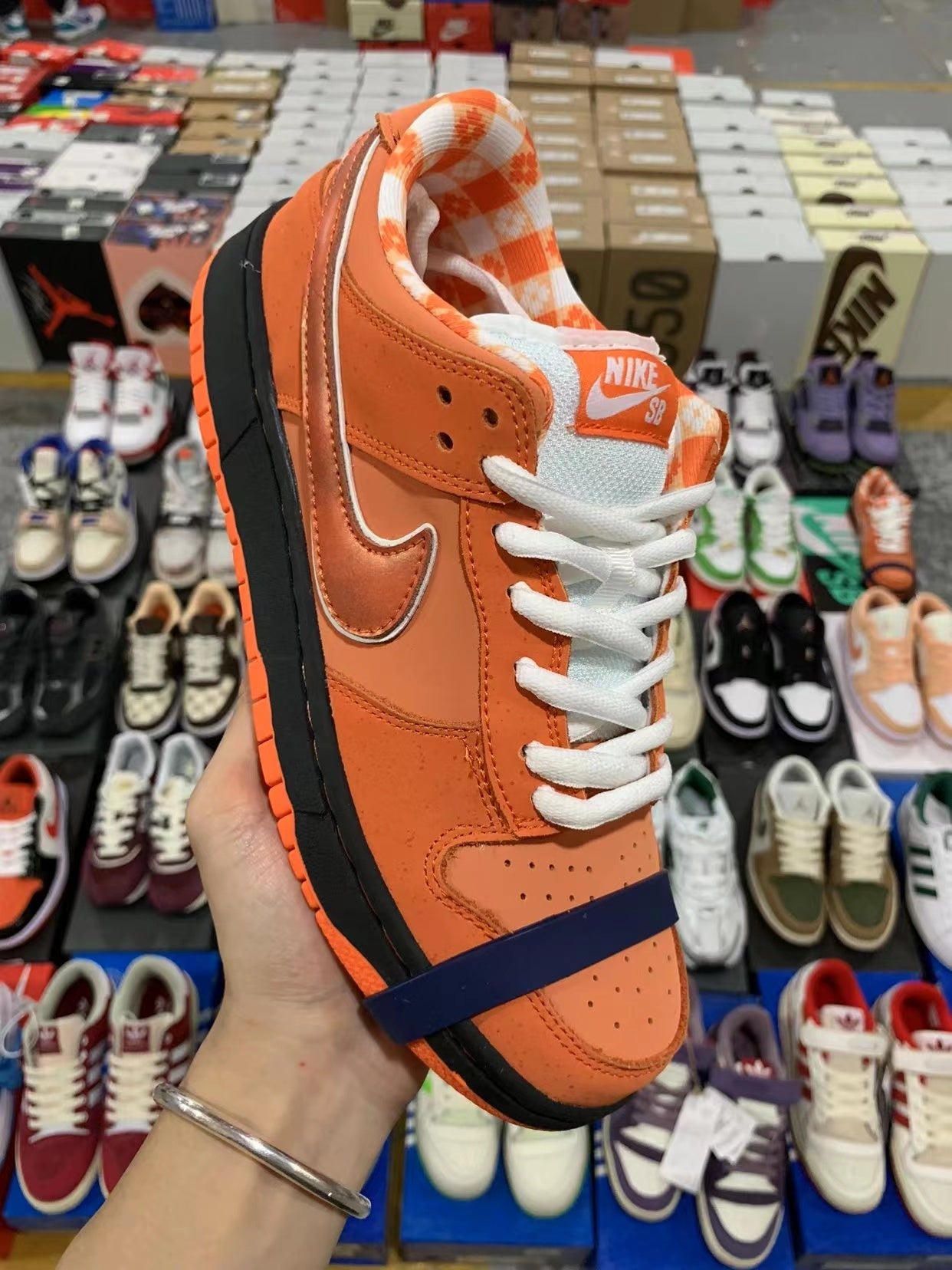 Nike Dunk SB Low "Orange Lobster"