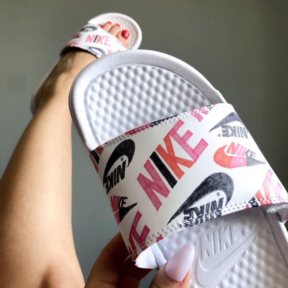 Chinelo Nike - Benassi JDI Print Floral