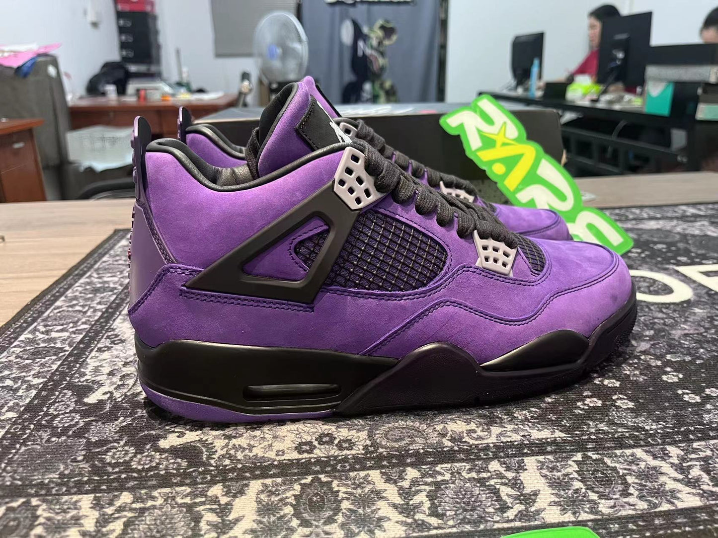 Nike Air Jordan 4 Retro "Purple"