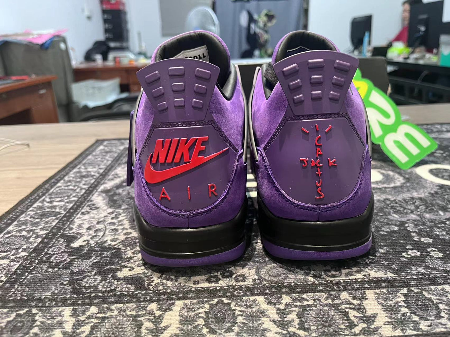 Nike Air Jordan 4 Retro "Purple"