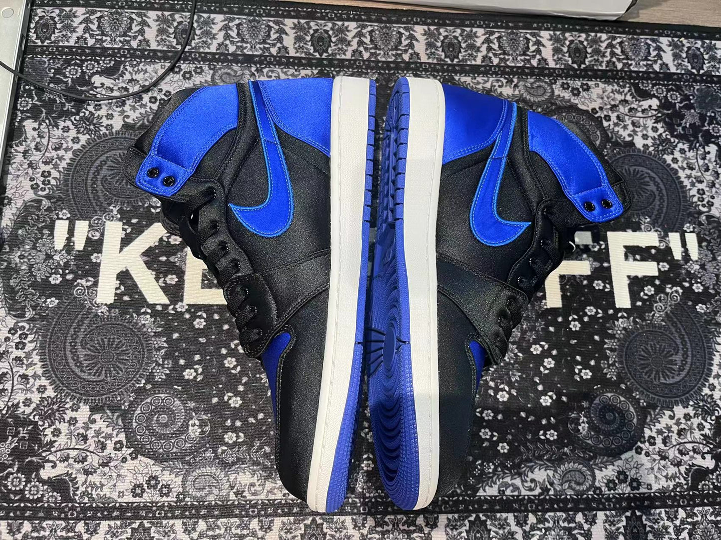 Nike Air Jordan 1 Retro Satin Royal