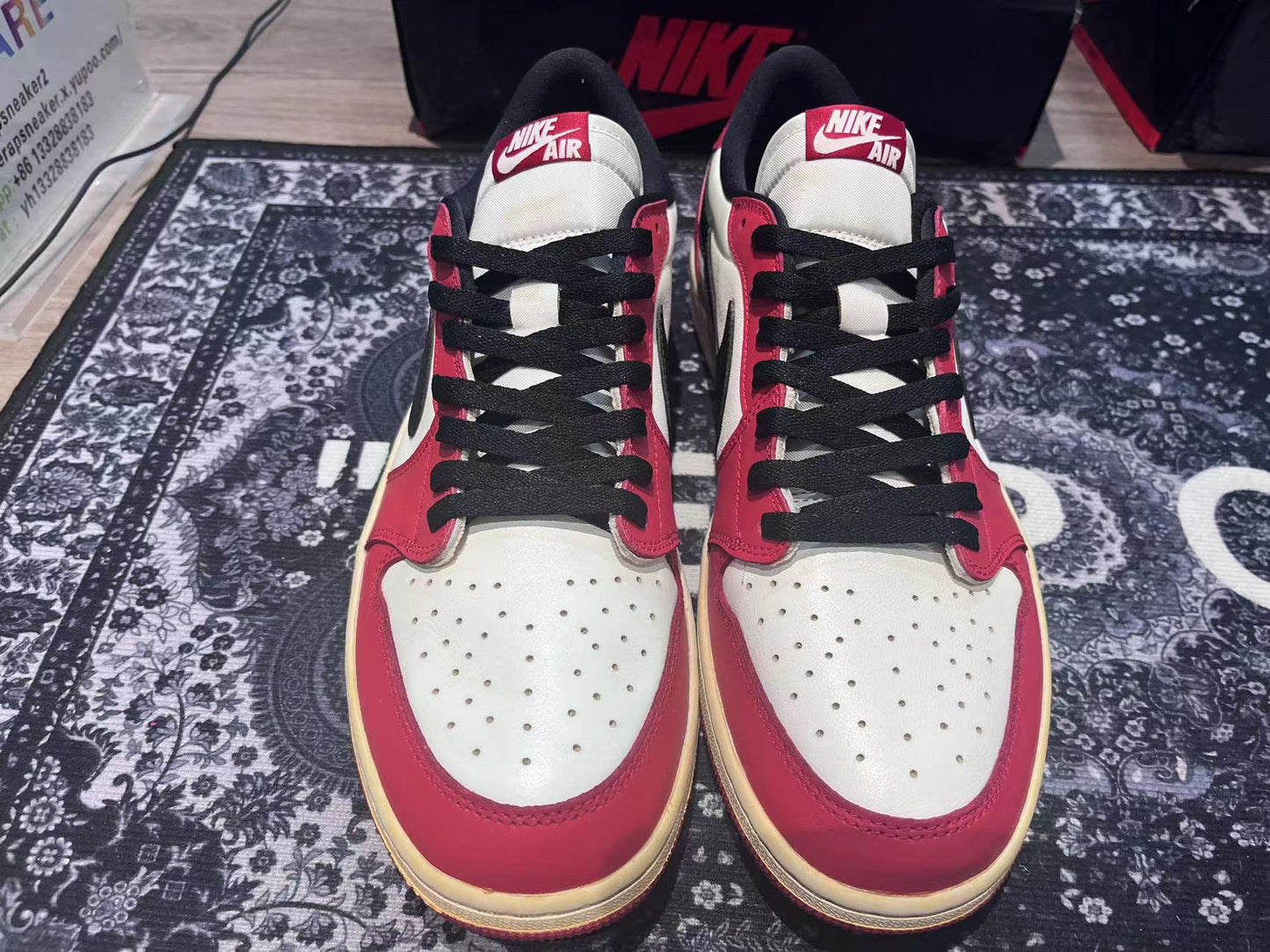 Nike Air Jordan 1 Retro Low "Chicago"