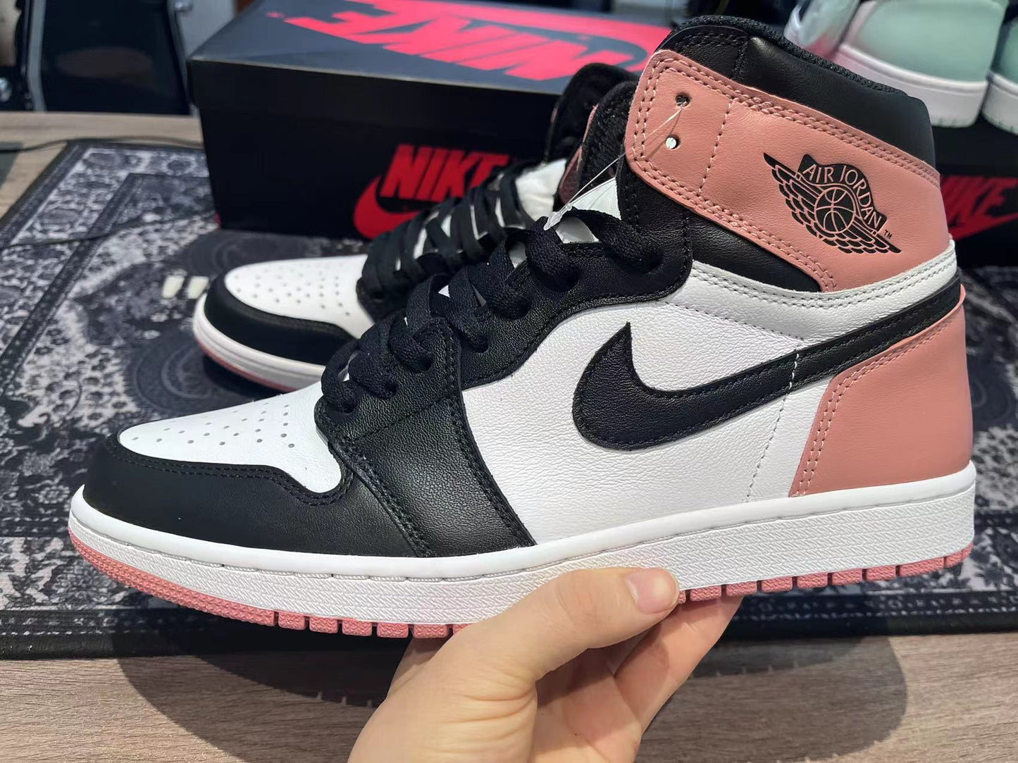 Nike Air Jordan 1 Retro High Rust Pink