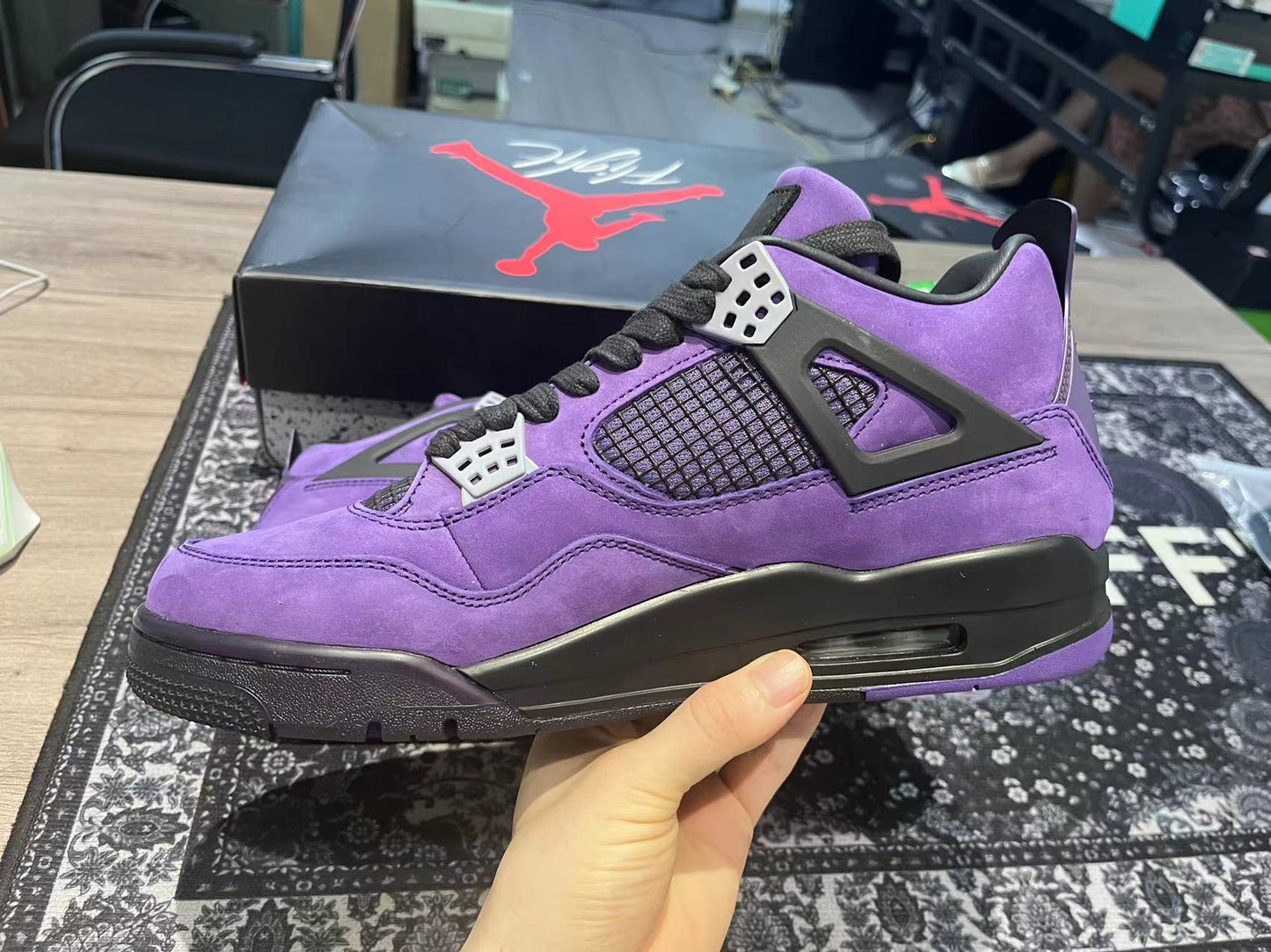 Nike Air Jordan 4 Retro "Purple"