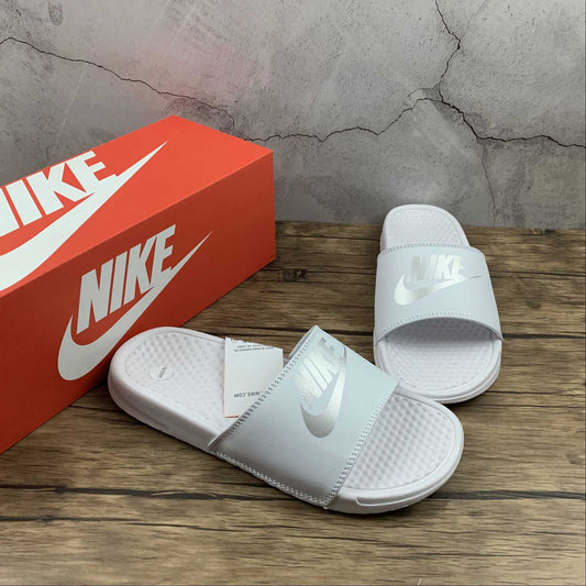 Chinelo Nike - OFF White