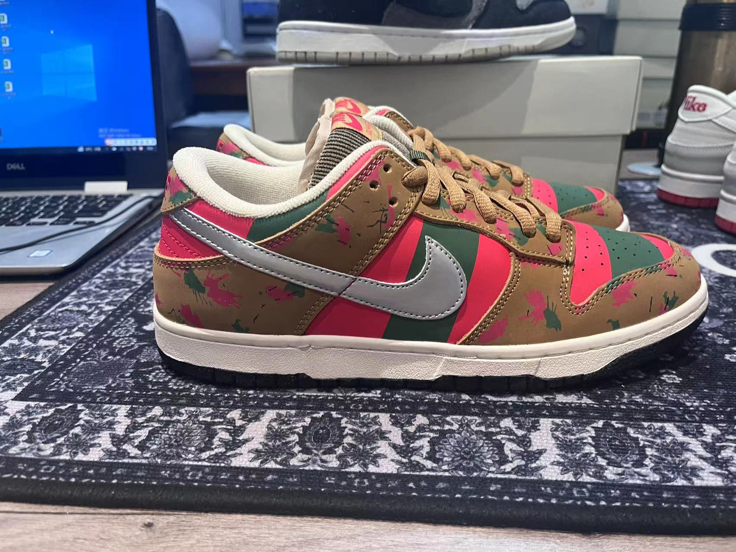 Nike Dunk SB Low Freddy Krueger