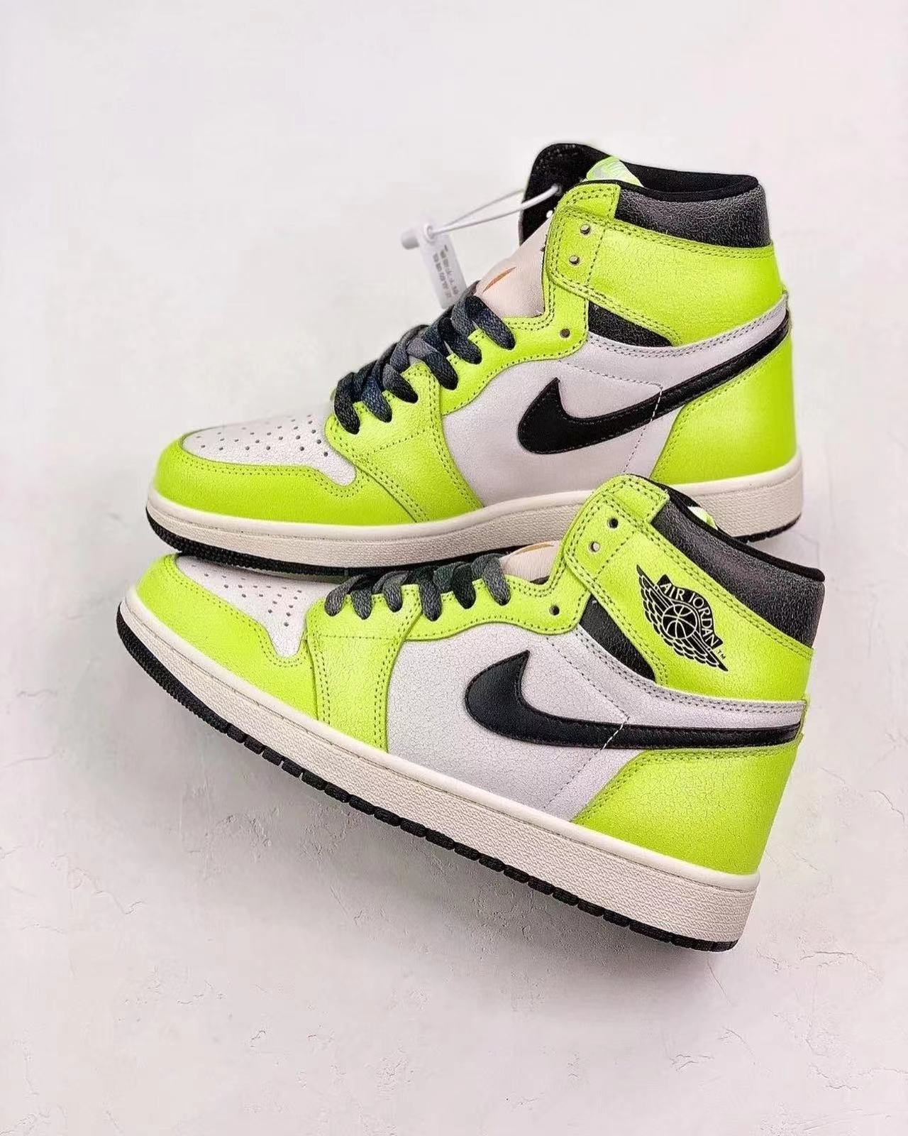 Nike Air Jordan 1 Retro High “Volt”