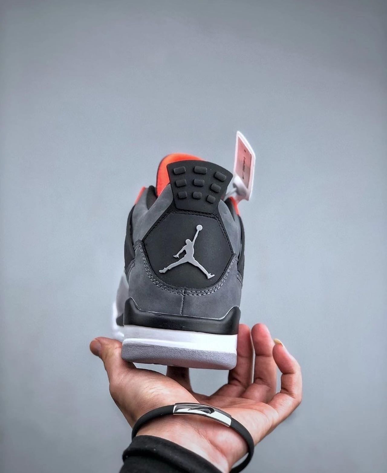 Nike Air Jordan 4 Retro "Infrared"